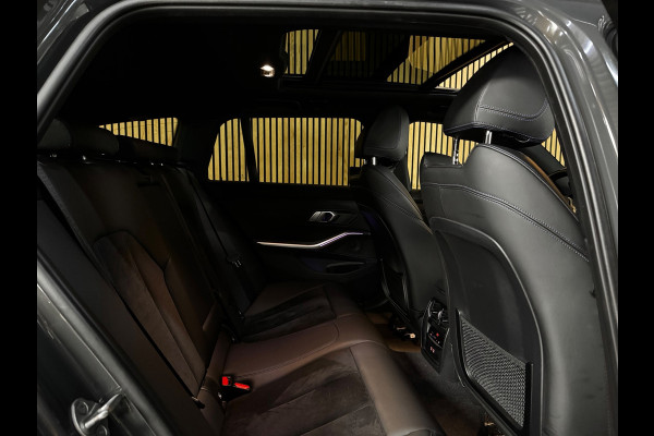 BMW 3 Serie Touring 330e M-sport PANO|AMBIENT|19 INCH|LASER|SHADOW|M-AERODYNAMICA