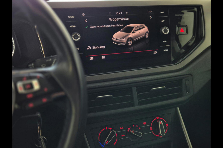Volkswagen Polo 1.0 TSI Comfortline | Nieuwe Apk! | Cruise! | Nette Auto! | Elektrische Ramen! | Navi |