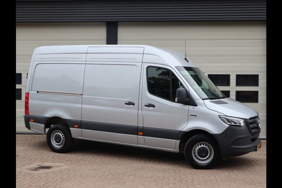Mercedes-Benz eSprinter 314 L2H2 Accu 56 kWh RWD WLPT 181 km - New Model - Snel laden - LED - Vol Opties