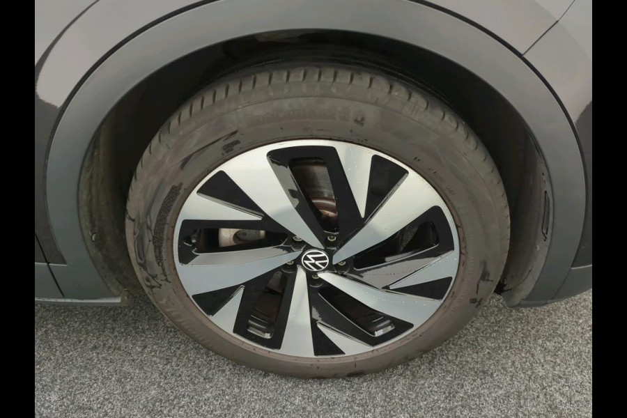 Volkswagen ID.4 First 77 kWh 204 PK | Navigatie | Parkeercamera | 20" LM velgen