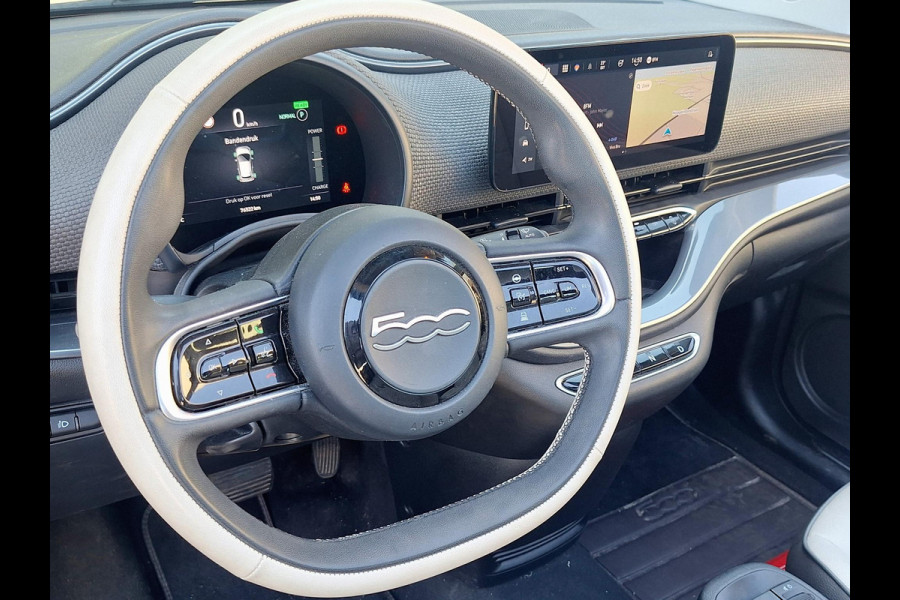 Fiat 500E C La Prima 42 kWh | SOH: 94,1% | Climate | Camera | Adaptive CC | Blindspot |