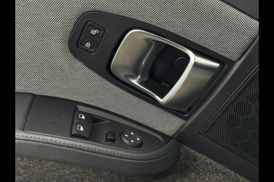 BMW i3 Basis 120Ah 42 kWh PARKEERSENSOREN | STOELVERWARMING