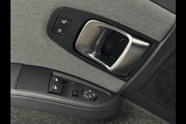 BMW i3 Basis 120Ah 42 kWh PARKEERSENSOREN | STOELVERWARMING