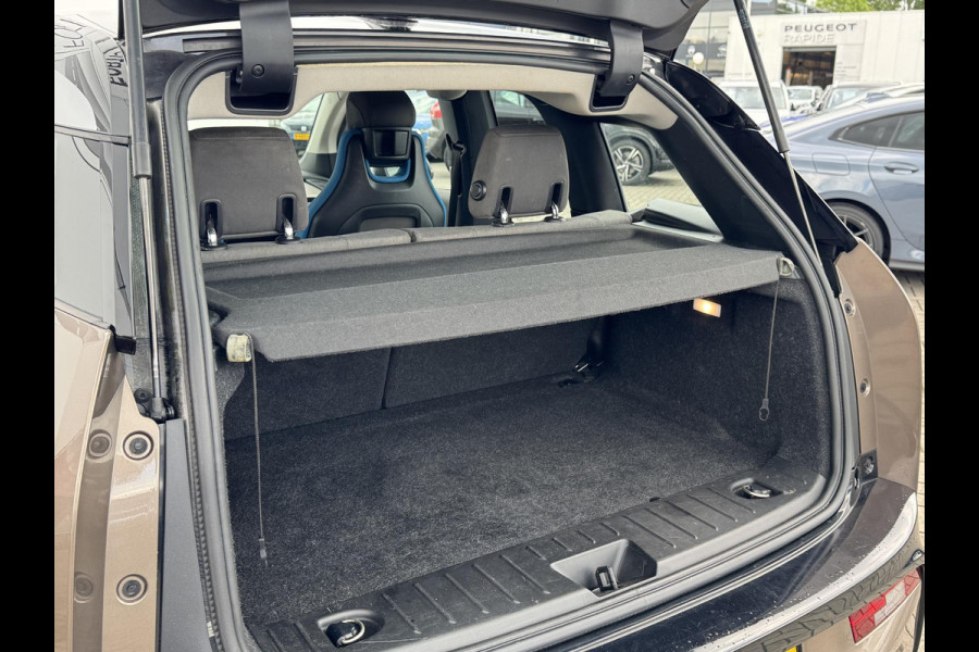 BMW i3 Basis 120Ah 42 kWh PARKEERSENSOREN | STOELVERWARMING