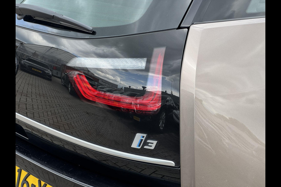 BMW i3 Basis 120Ah 42 kWh PARKEERSENSOREN | STOELVERWARMING