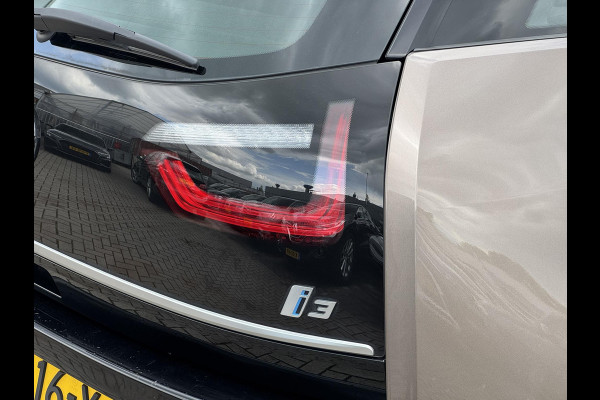 BMW i3 Basis 120Ah 42 kWh PARKEERSENSOREN | STOELVERWARMING