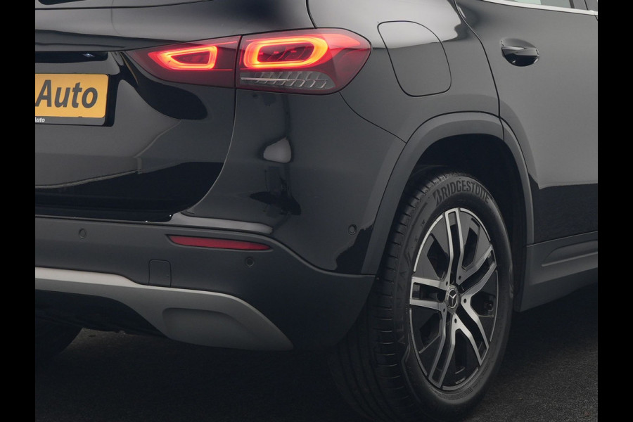 Mercedes-Benz GLA 250 e Style PHEV 218pk Dealer O.H. | Trekhaak Af Fabriek | Panodak | Lederen Sportstoelen Verwarmd | Multi Beam LED |  Apple Carplay | Widescreen Navi | Cruise Control | DAB | Plug In Hybrid |