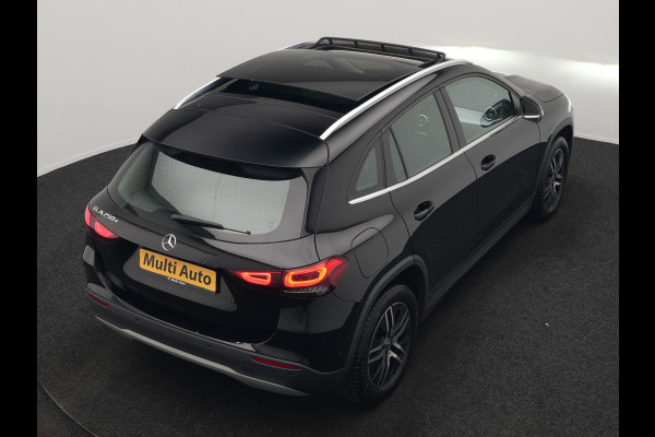 Mercedes-Benz GLA 250 e Style PHEV 218pk Dealer O.H. | Trekhaak Af Fabriek | Panodak | Lederen Sportstoelen Verwarmd | Multi Beam LED |  Apple Carplay | Widescreen Navi | Cruise Control | DAB | Plug In Hybrid |
