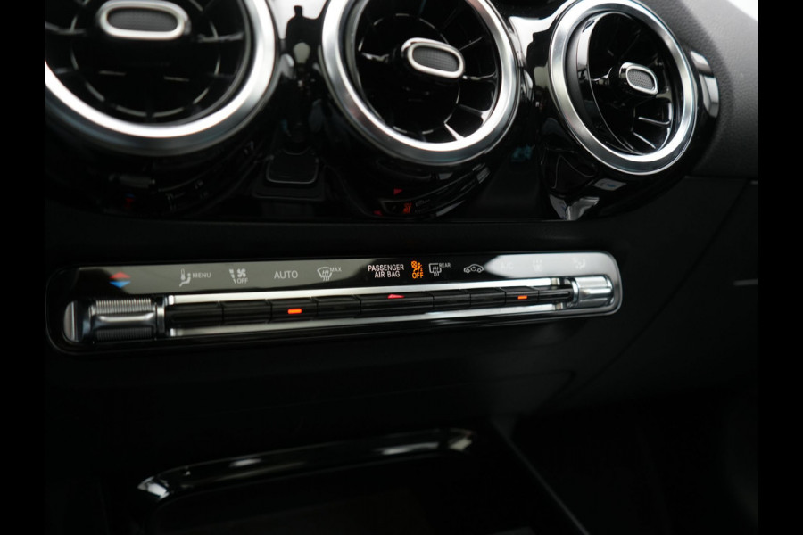Mercedes-Benz GLA 250 e Style PHEV 218pk Dealer O.H. | Trekhaak Af Fabriek | Panodak | Lederen Sportstoelen Verwarmd | Multi Beam LED |  Apple Carplay | Widescreen Navi | Cruise Control | DAB | Plug In Hybrid |