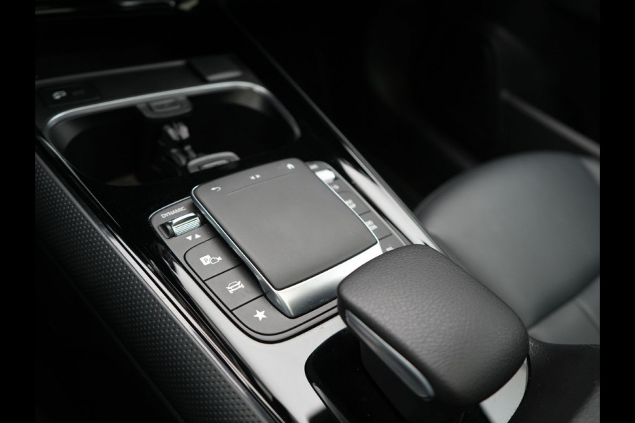 Mercedes-Benz GLA 250 e Style PHEV 218pk Dealer O.H. | Trekhaak Af Fabriek | Panodak | Lederen Sportstoelen Verwarmd | Multi Beam LED |  Apple Carplay | Widescreen Navi | Cruise Control | DAB | Plug In Hybrid |