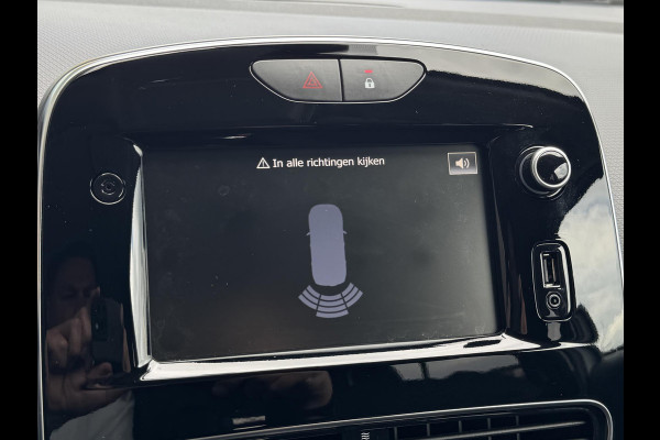 Renault Clio Estate 0.9 TCe Limited NL-AUTO | NAVI | PDC | CARPLAY | ANDROID AUTO