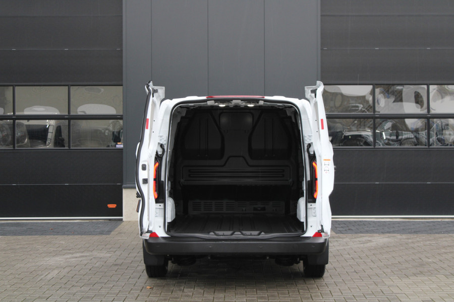 Ford E-Transit Custom 320 L1H1 Limited 71 kWh 218pk - 2x Schuifdeur - Trekhaak - Camera - Carplay - Rijklaar