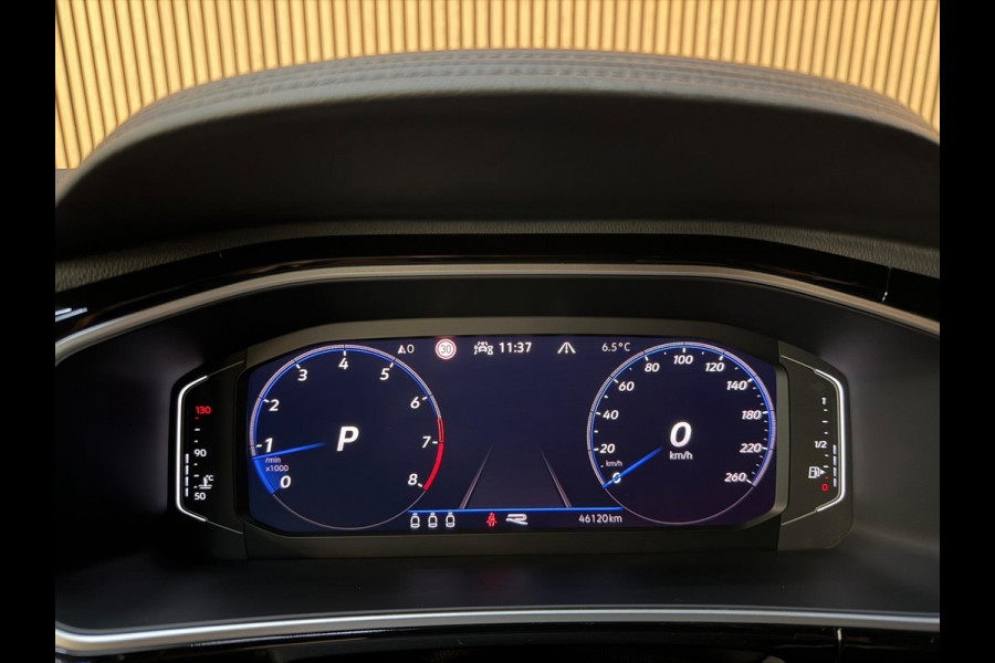 Volkswagen T-Roc 1.5 TSI R-Line - Pano - Beats Audio