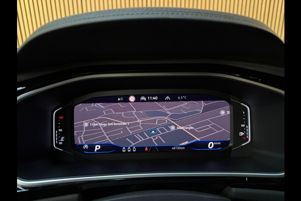 Volkswagen T-Roc 1.5 TSI R-Line - Pano - Beats Audio