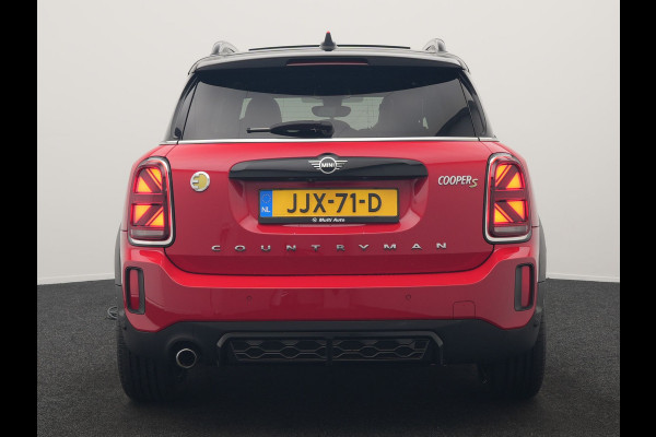 MINI Countryman Cooper S E ALL4 FACELIFT JCW PHEV 220pk Dealer O.H | Panodak | JCW Alcantara Sportstoelen Verwarmd | Head Up | Camera | Apple Carplay | Sfeerverlichting | Keyless | Virtual | Navigatie | DAB | Plug In Hybrid