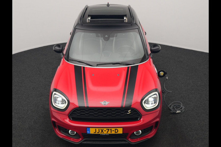 MINI Countryman Cooper S E ALL4 FACELIFT JCW PHEV 220pk Dealer O.H | Panodak | JCW Alcantara Sportstoelen Verwarmd | Head Up | Camera | Apple Carplay | Sfeerverlichting | Keyless | Virtual | Navigatie | DAB | Plug In Hybrid