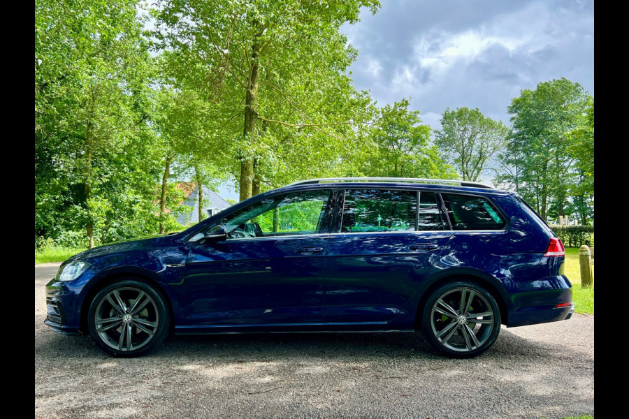 Volkswagen Golf Variant 1.0 TSI Highline Business R- line + Virtual cockpit |