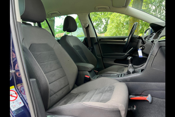 Volkswagen Golf Variant 1.0 TSI Highline Business R- line + Virtual cockpit |