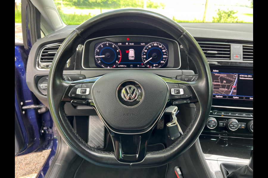 Volkswagen Golf Variant 1.0 TSI Highline Business R- line + Virtual cockpit |