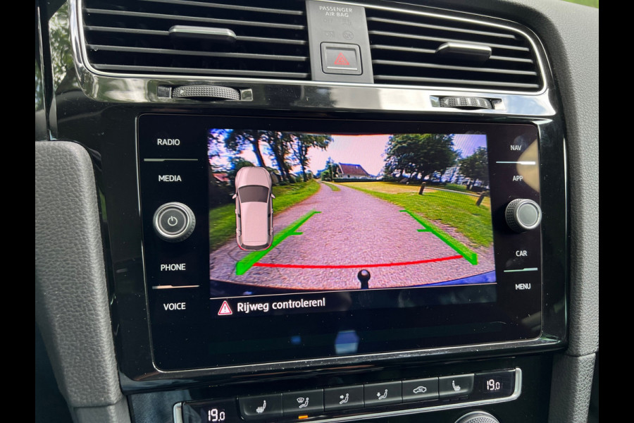 Volkswagen Golf Variant 1.0 TSI Highline Business R- line + Virtual cockpit |