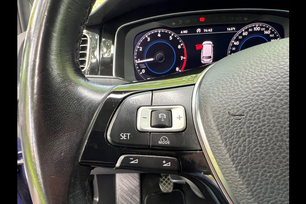 Volkswagen Golf Variant 1.0 TSI Highline Business R- line + Virtual cockpit |