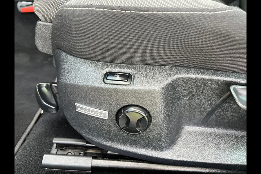 Volkswagen Golf Variant 1.0 TSI Highline Business R- line + Virtual cockpit |
