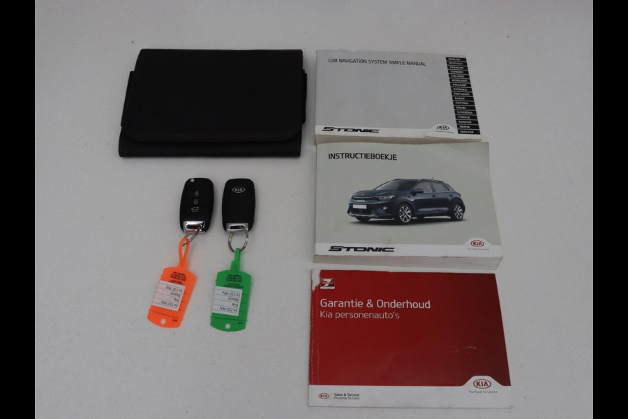 Kia Stonic 1.0 T-GDi DynamicLine | Carplay | Camera | Navigatie | Parkeerhulp | Cruise control | Airco | Bluetooth | 17'' lichtmetalen velgen | DAB