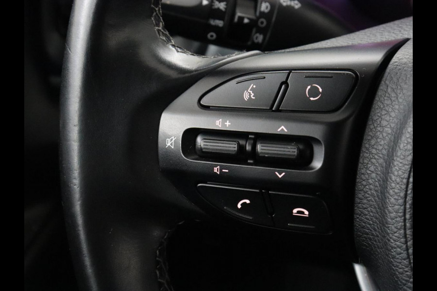Kia Stonic 1.0 T-GDi DynamicLine | Carplay | Camera | Navigatie | Parkeerhulp | Cruise control | Airco | Bluetooth | 17'' lichtmetalen velgen | DAB