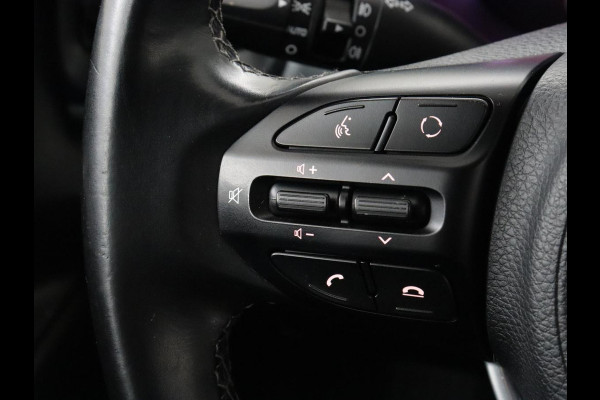 Kia Stonic 1.0 T-GDi DynamicLine | Carplay | Camera | Navigatie | Parkeerhulp | Cruise control | Airco | Bluetooth | 17'' lichtmetalen velgen | DAB