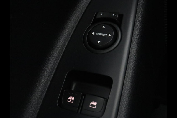 Kia Stonic 1.0 T-GDi DynamicLine | Carplay | Camera | Navigatie | Parkeerhulp | Cruise control | Airco | Bluetooth | 17'' lichtmetalen velgen | DAB