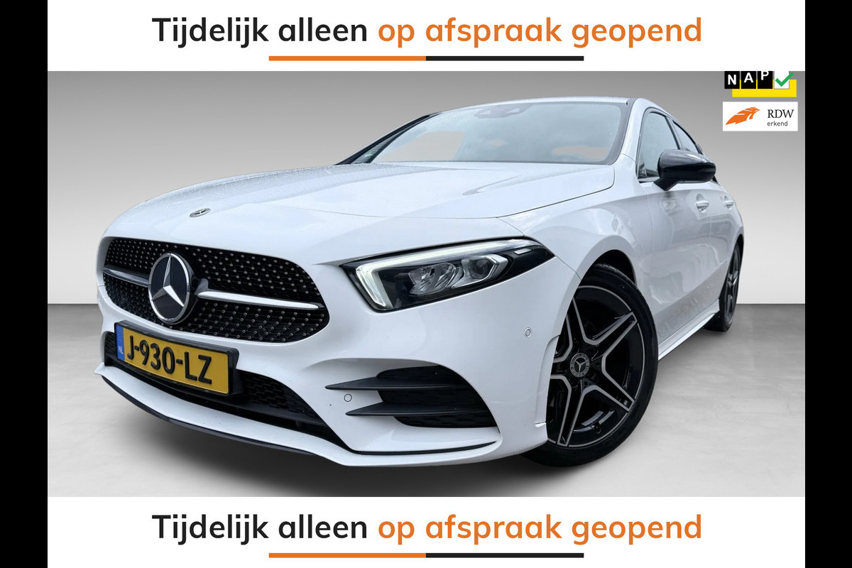 Mercedes-Benz A-Klasse 180 Business Solution AMG NAVI/V-COCKPIT/CAM/DAB/LED/CARPLAY/ECC/PDC///