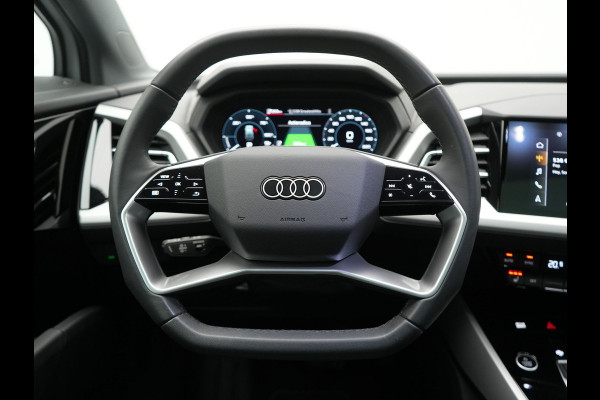 Audi Q4 e-tron 45 Quattro S edition 77 kWh 265pk Dealer O.H. | Panodak | Black Optic | 20"L.M. | Sportstoelen Verwarmd | Navigatie | Virtual Cockpit | Standkachel | DAB |