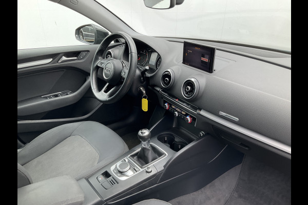 Audi A3 Limousine 30 1.6 TDI Pro Line Navi BT Trekhaak Onderhouden!