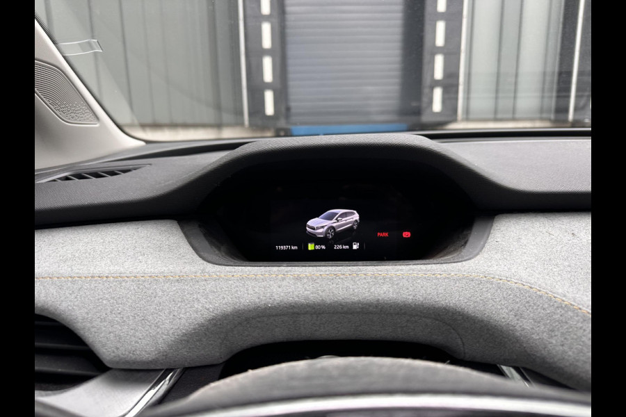 Škoda ENYAQ iV 60 | SOH: 92,6% | Trekhaak wkb | Panoramadak | Navi | LED |