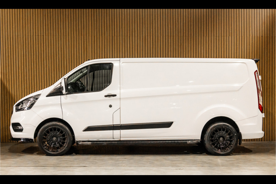 Ford Transit Custom 300 2.0 TDCI L2H1 | CarPlay | Camera | Cruise control | PDC V+A | Trekhaak | Raptor Edition | Nieuwe APK | Onderhoudsbeurt