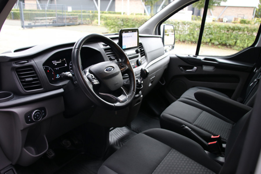 Ford Transit Custom 300 2.0 TDCI L2H1 | CarPlay | Camera | Cruise control | PDC V+A | Trekhaak | Raptor Edition | Nieuwe APK | Onderhoudsbeurt