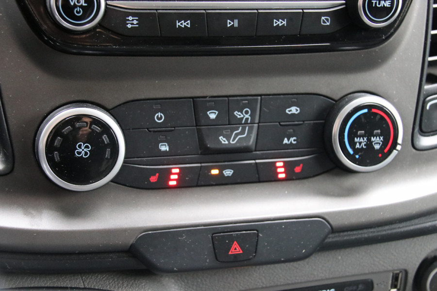 Ford Transit Custom 300 2.0 TDCI L2H1 | CarPlay | Camera | Cruise control | PDC V+A | Trekhaak | Raptor Edition | Nieuwe APK | Onderhoudsbeurt