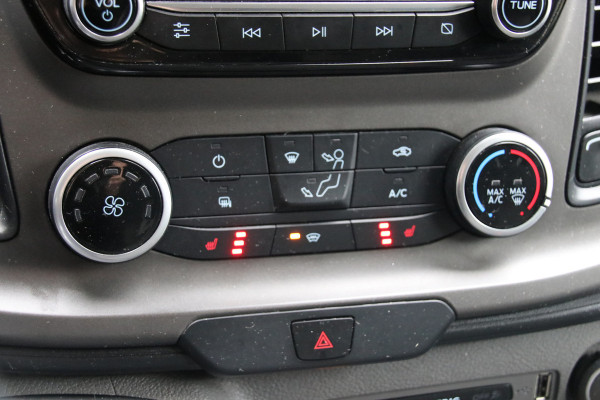 Ford Transit Custom 300 2.0 TDCI L2H1 | CarPlay | Camera | Cruise control | PDC V+A | Trekhaak | Raptor Edition | Nieuwe APK | Onderhoudsbeurt