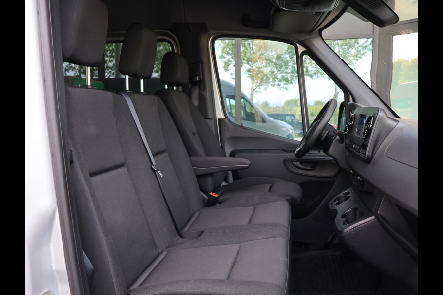 Mercedes-Benz Sprinter 317 CDI 170 PK AUT. L3H2 DUBBEL CABINE 6-PERS. + NAVIGATIE | CAMERA | CARPLAY | TREKHAAK