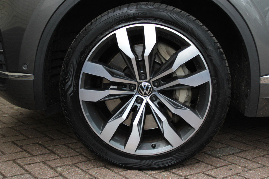 Volkswagen Touareg 3.0 TSi eHybrid Elegance | Luchtvering | Trekhaak | Memory | Head-Up | Panoramadak