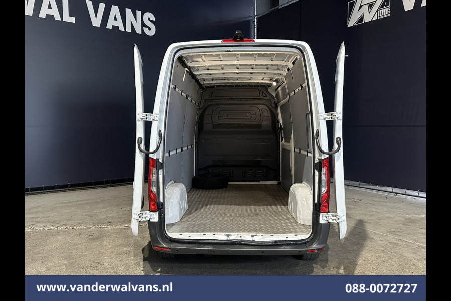 Mercedes-Benz Sprinter 314 CDI 143pk L2H2 Euro6 Airco | Camera | Apple Carplay | Android Auto Parkeersensoren, Bijrijdersbank