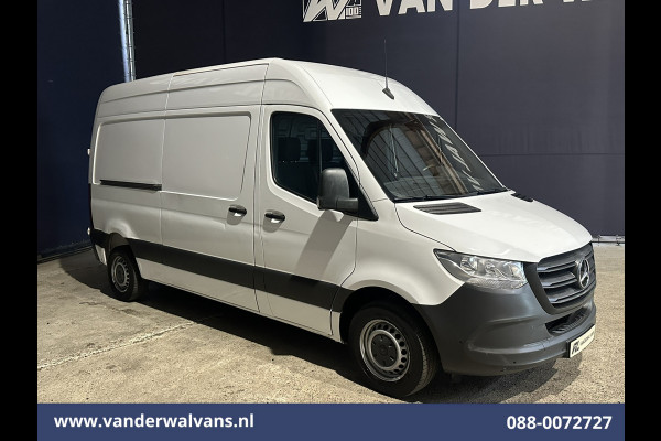 Mercedes-Benz Sprinter 314 CDI 143pk L2H2 Euro6 Airco | Camera | Apple Carplay | Android Auto Parkeersensoren, Bijrijdersbank