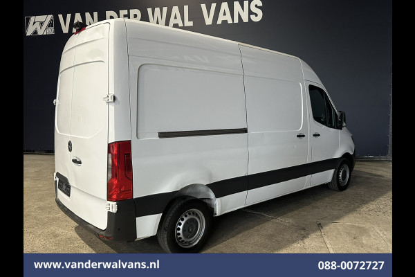 Mercedes-Benz Sprinter 314 CDI 143pk L2H2 Euro6 Airco | Camera | Apple Carplay | Android Auto Parkeersensoren, Bijrijdersbank