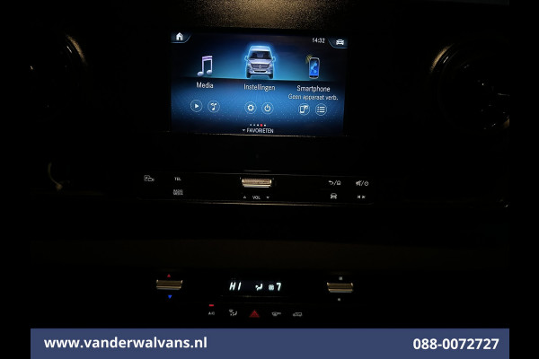 Mercedes-Benz Sprinter 314 CDI 143pk L2H2 Euro6 Airco | Camera | Apple Carplay | Android Auto Parkeersensoren, Bijrijdersbank