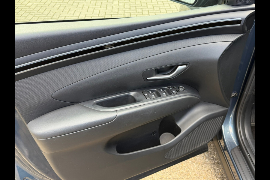 Hyundai Tucson 1.6 T-GDI MHEV Comfort 180 Pk | Navi-Carplay | Clima | Camera | Cruise | 17".