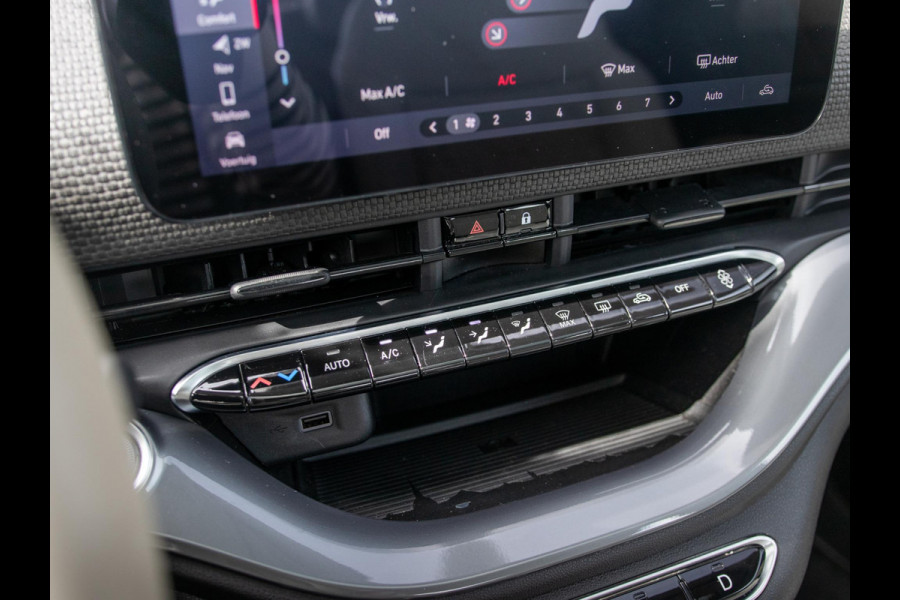 Fiat 500E La Prima 42 kWh | Clima | Leder | 17" | Winter Pack | Apple Carplay | BSM |