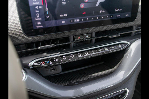 Fiat 500E La Prima 42 kWh | Clima | Leder | 17" | Winter Pack | Apple Carplay | BSM |