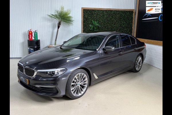 BMW 5 Serie 530i xDrive High Executive|Schuifdak|Memory|Trekhaak|