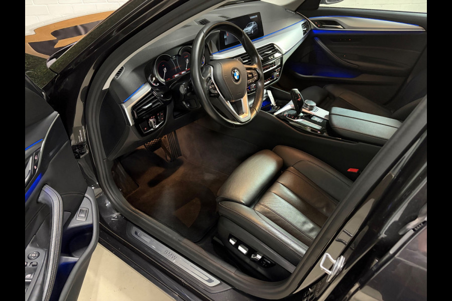 BMW 5 Serie 530i xDrive High Executive|Schuifdak|Memory|Trekhaak|