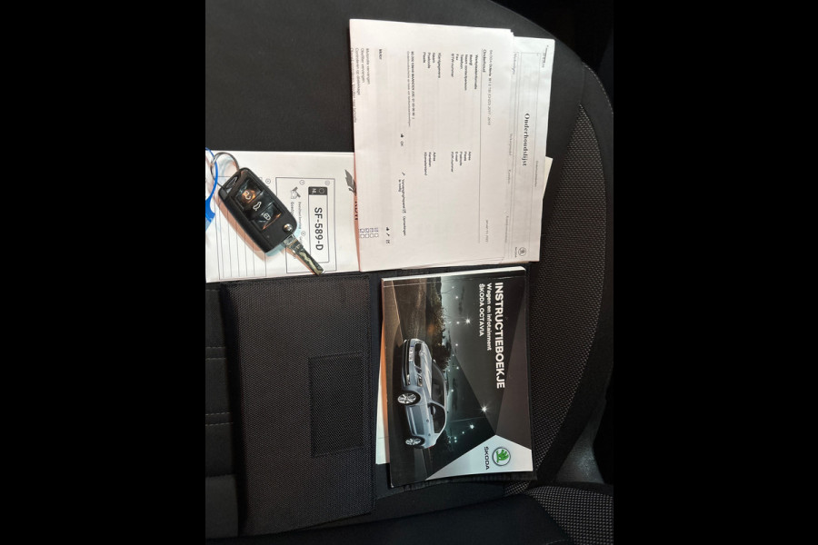 Škoda Octavia Combi 1.0 TSI Greentech Ambition Business AUTOMAAT!, Carplay, ECC